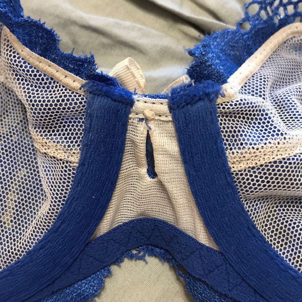 Unlined Lace bra - Picture 4 of 5